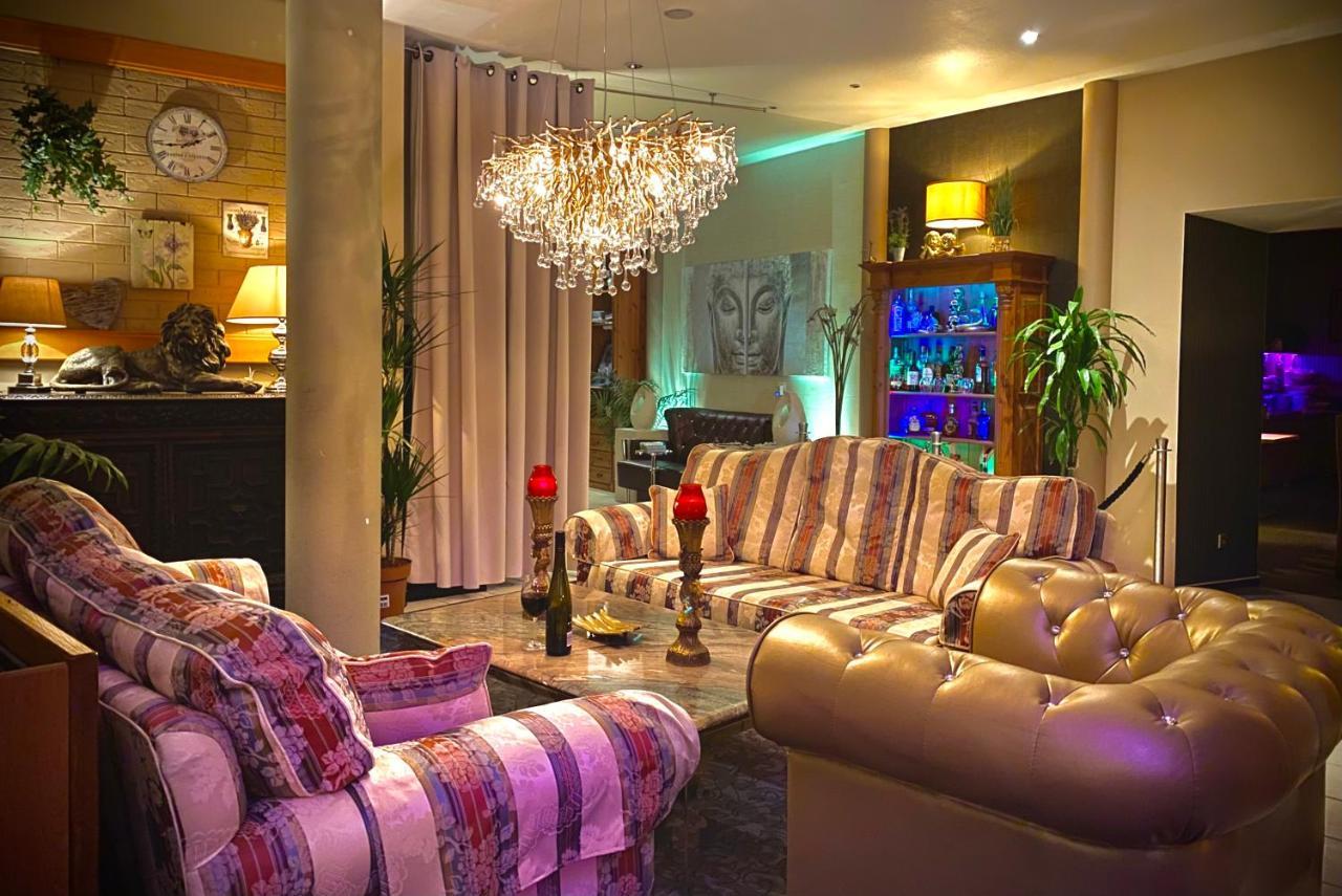 Querfurter Hof Hotel ภายนอก รูปภาพ